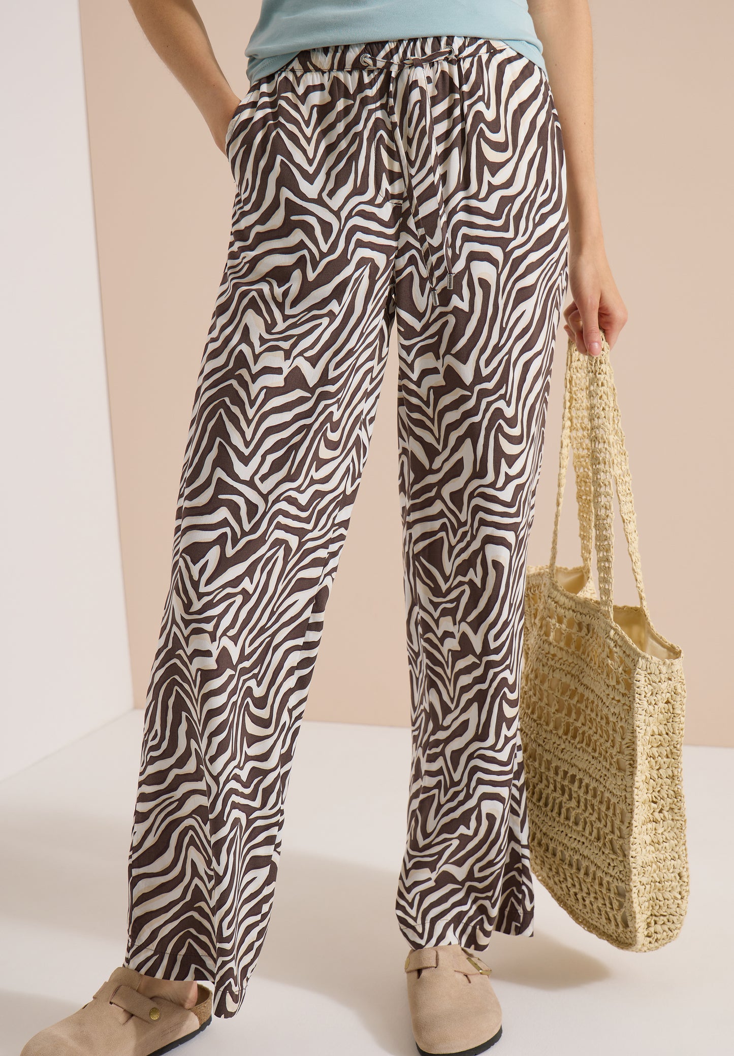 CECIL - Straight Leg Hose mit Zebraprint - Farbe: brown cacao