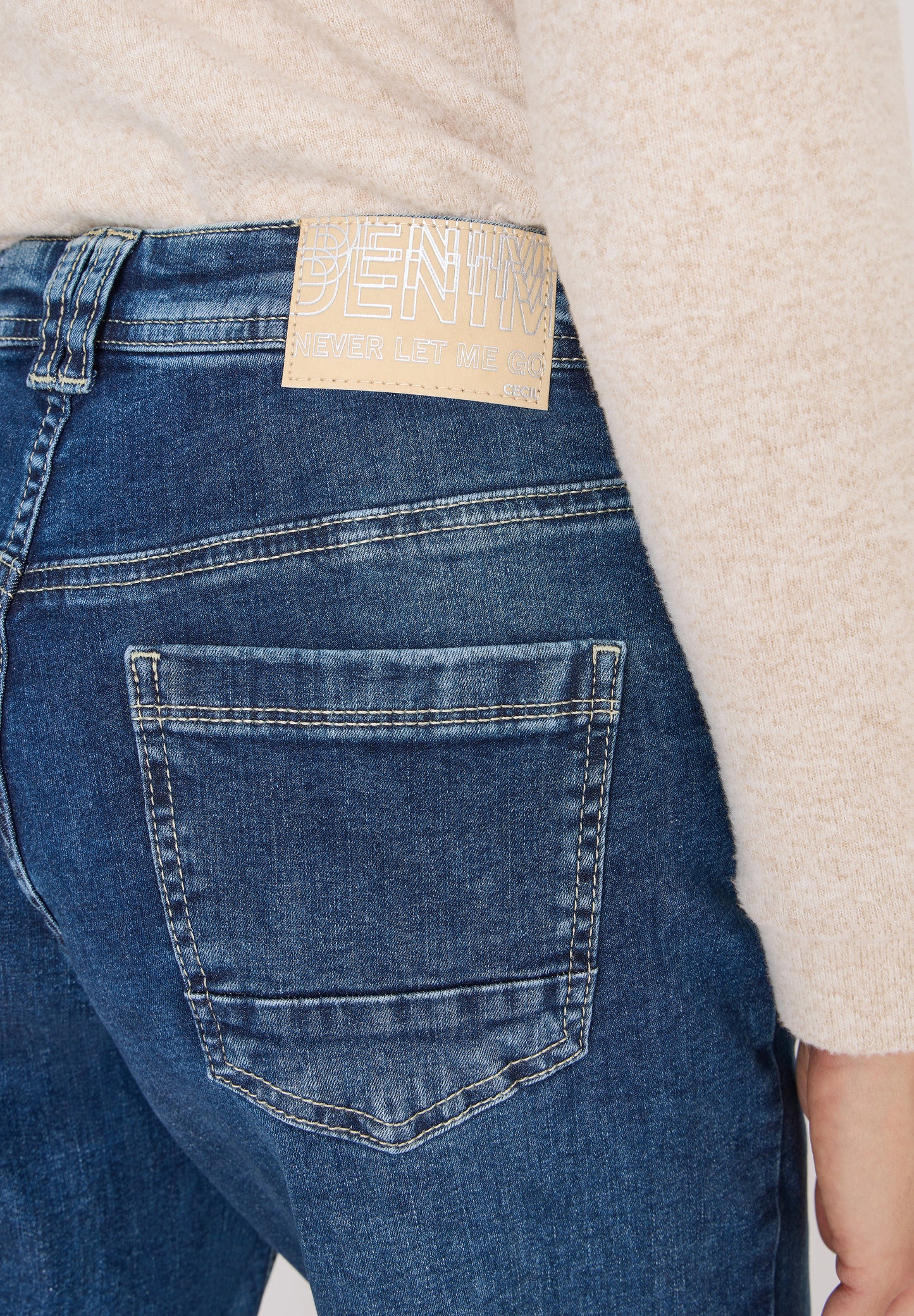 CECIL Wide Leg Patch Pocket Jeans - Farbe: mid blue used wash