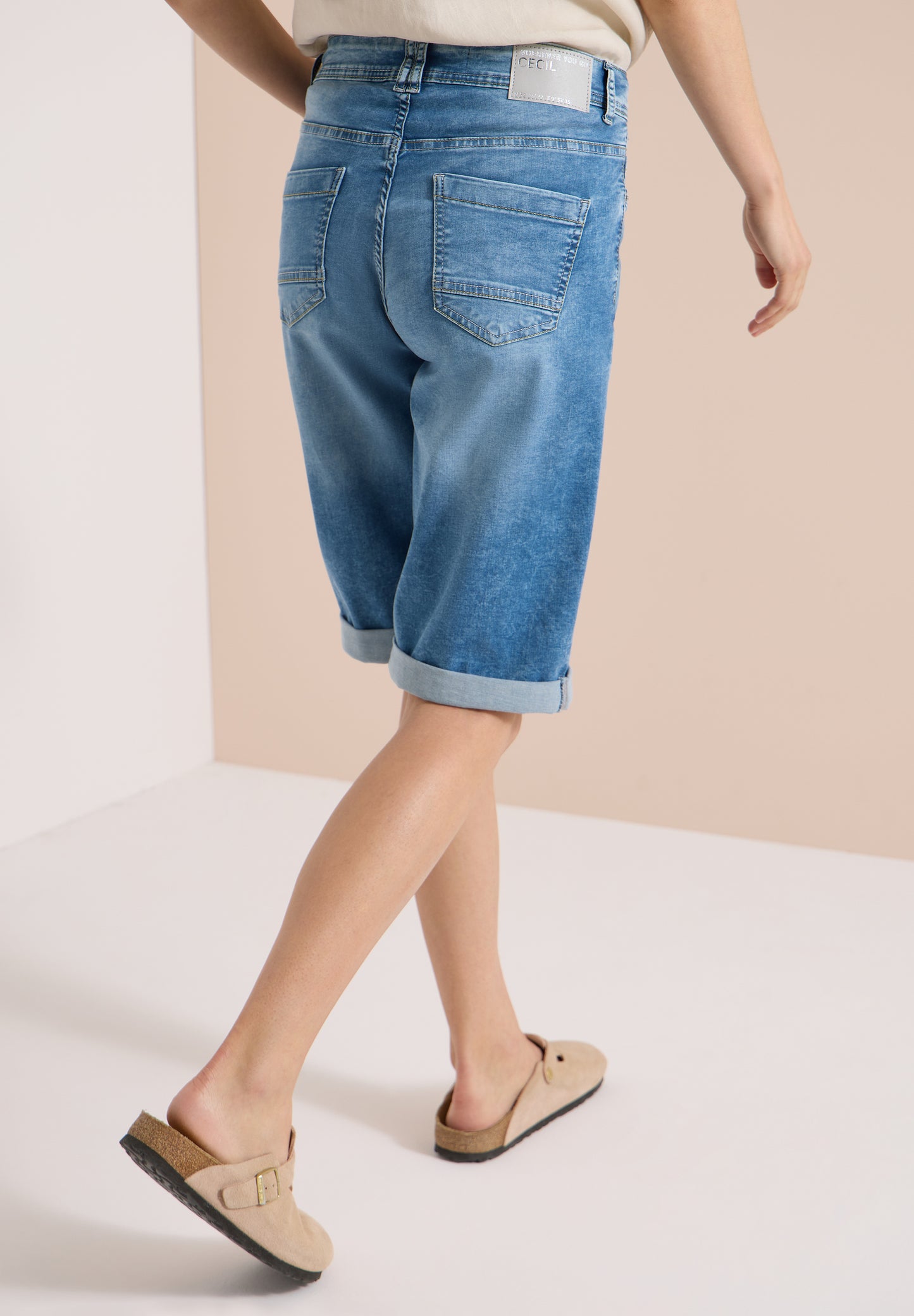 CECIL - Wide Leg Jeansshorts im Loose Fit - Farbe: light blue washed