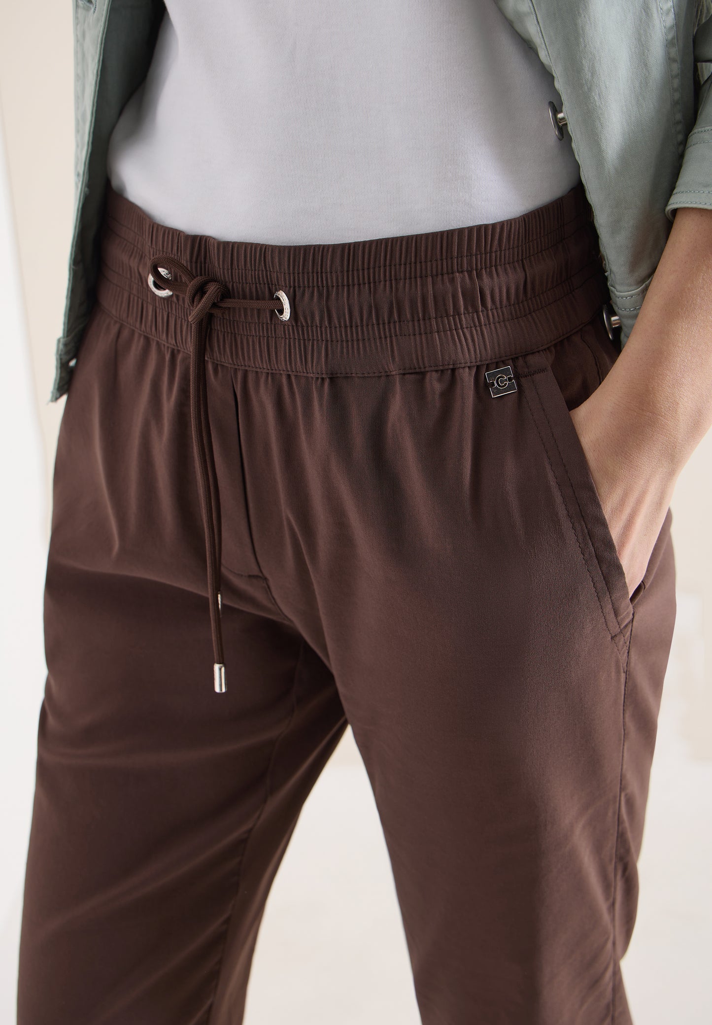 CECIL - Mid Waist Slim Leg Hose im Casual Fit - Farbe: brown cacao