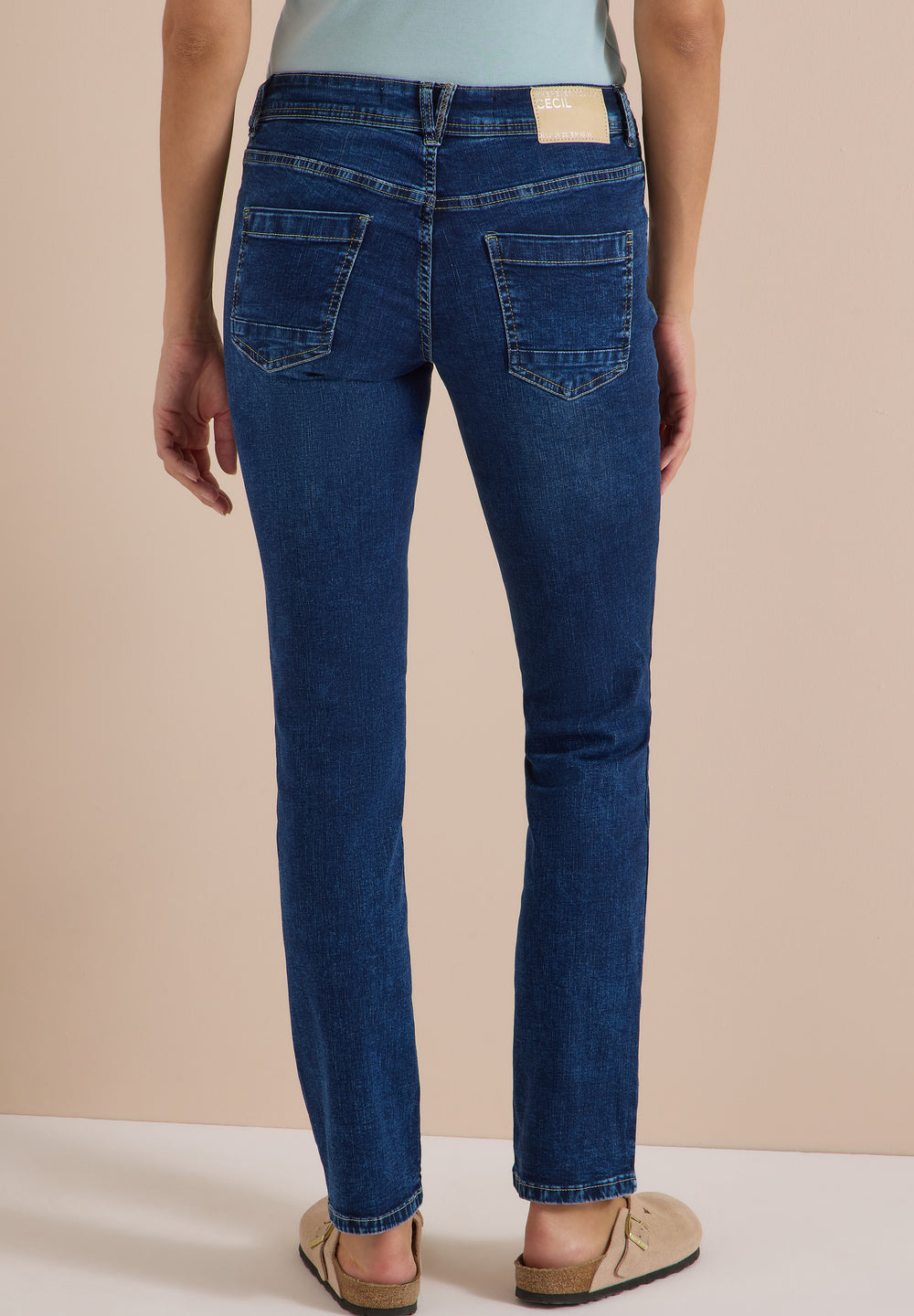 CECIL Scarlett Jeans im Casual Fit kombiniert