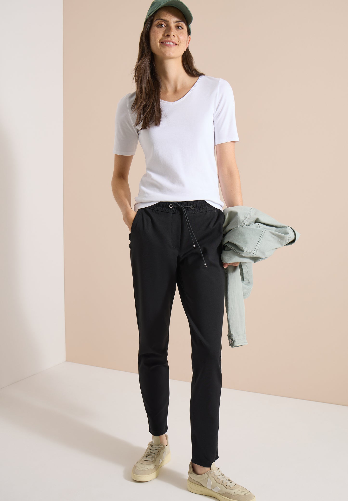 CECIL - Mid Waist Slim Leg Hose im Casual Fit - Farbe: Black