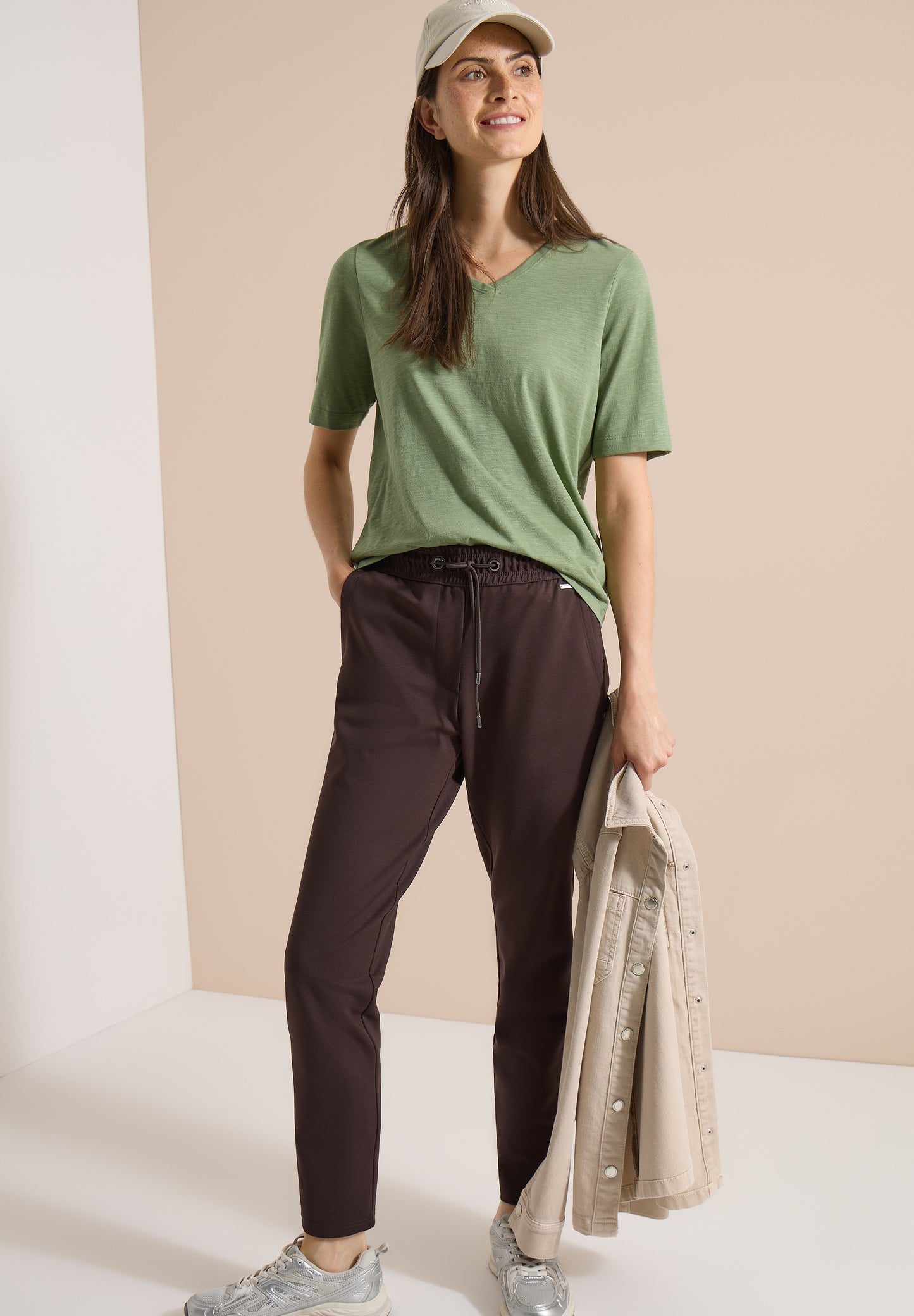 CECIL - Mid Waist Slim Leg Hose im Casual Fit - Farbe: truffle brown