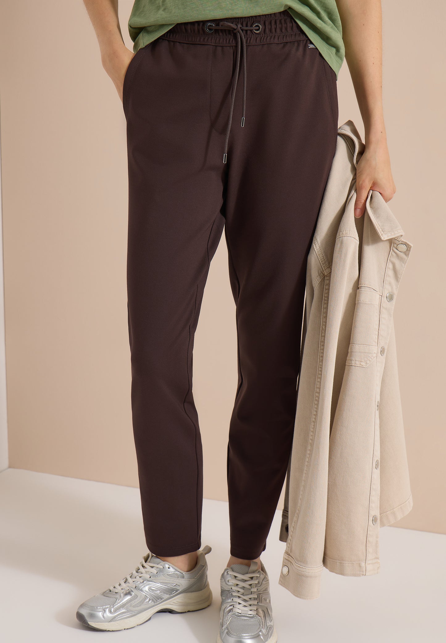 CECIL - Mid Waist Slim Leg Hose im Casual Fit - Farbe: truffle brown