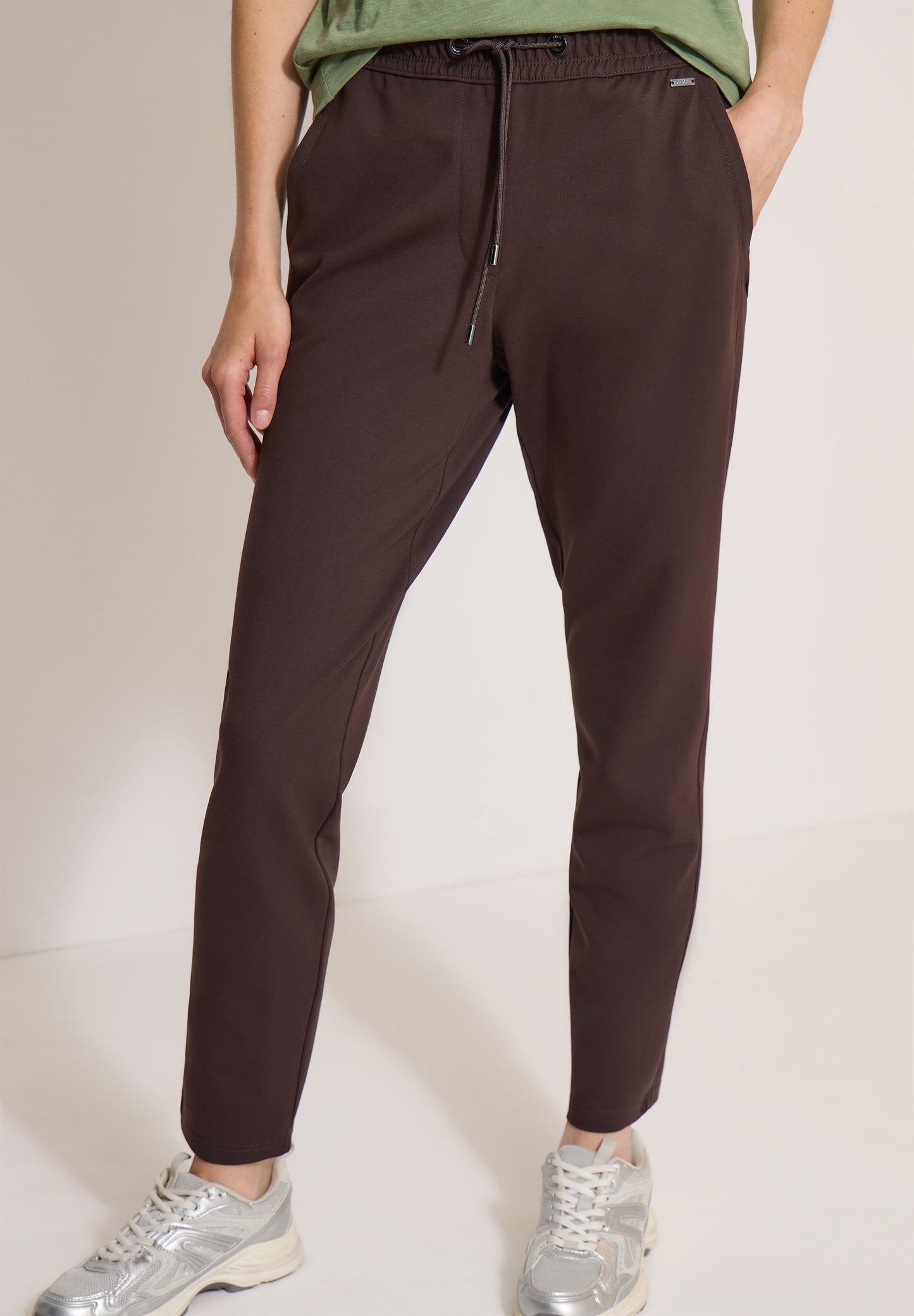 CECIL - Mid Waist Slim Leg Hose im Casual Fit - Farbe: truffle brown