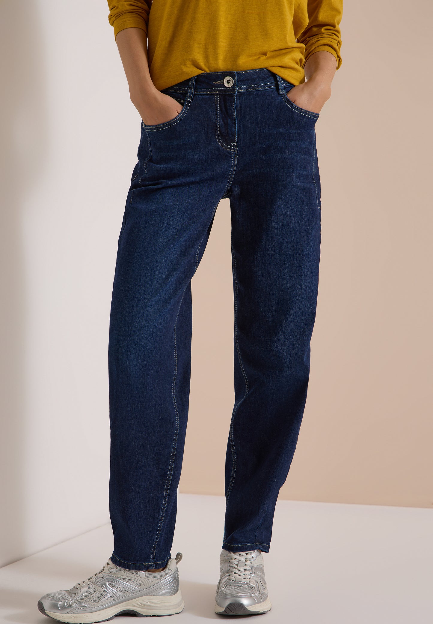 CECIL - High Waist Barrel Leg Jeans im Loose Fit - Farbe: Dark blue wash