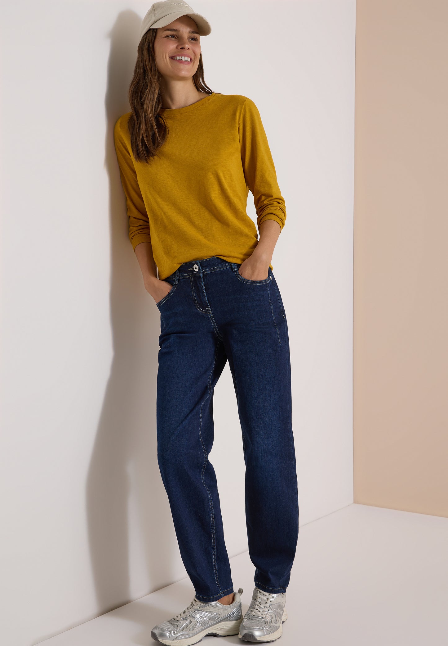CECIL - High Waist Barrel Leg Jeans im Loose Fit - Farbe: Dark blue wash