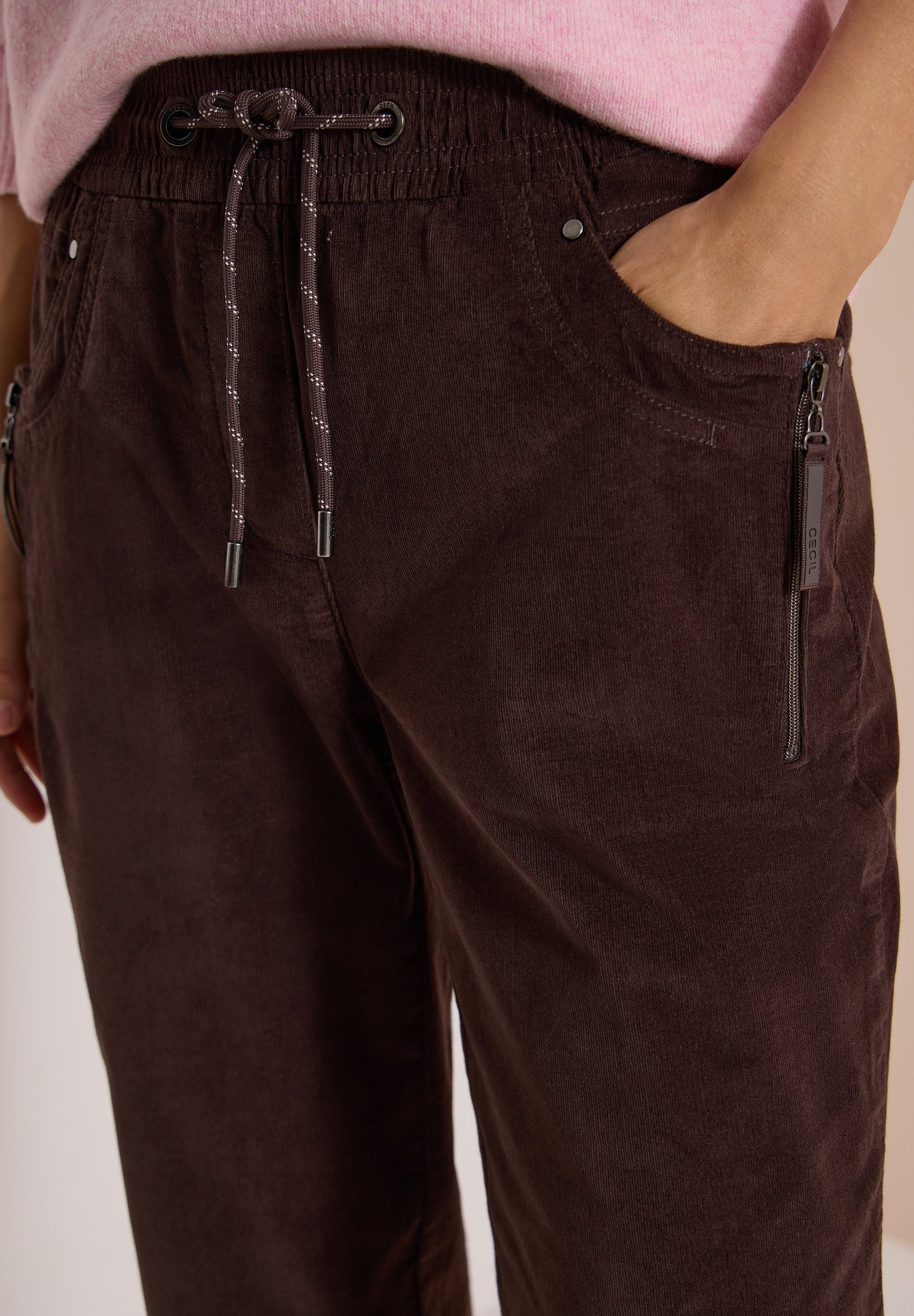 CECIL - Mid Waist Slim Leg Hose im Casual Fit - Farbe: truffle brown