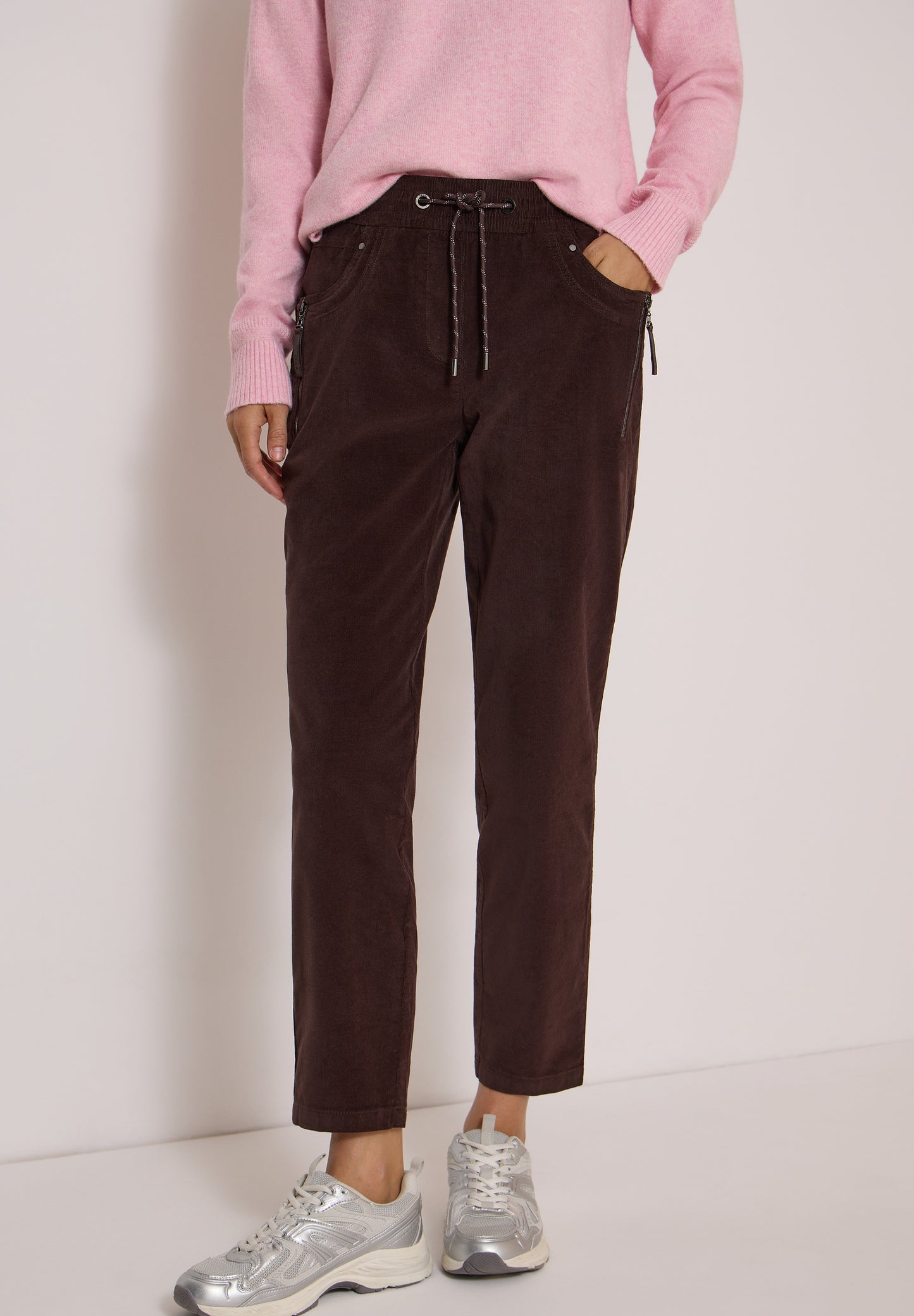 CECIL - Mid Waist Slim Leg Hose im Casual Fit - Farbe: truffle brown