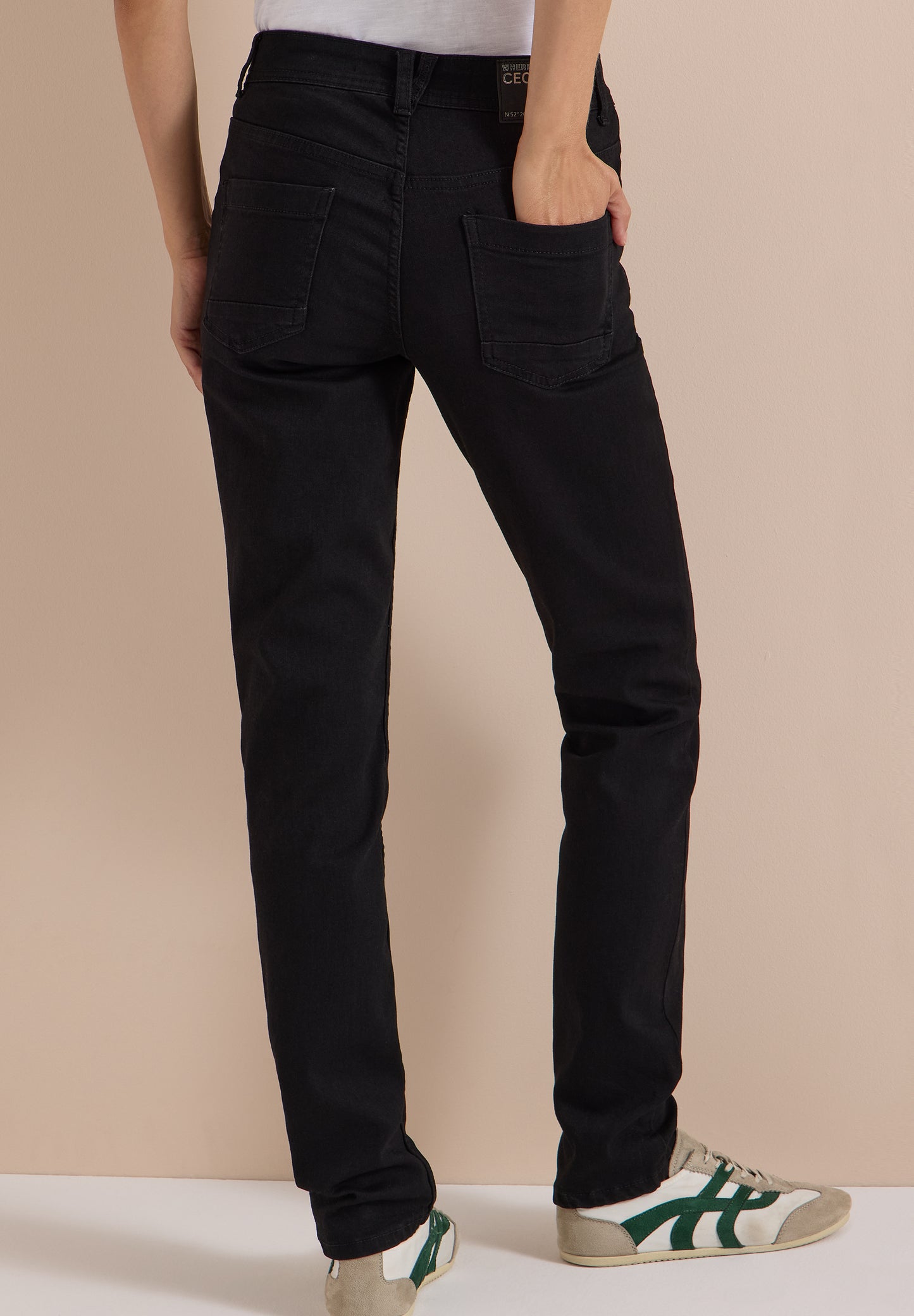 CECIL - Mid Waist Straight Leg Jeans im Casual Fit - Farbe: Black