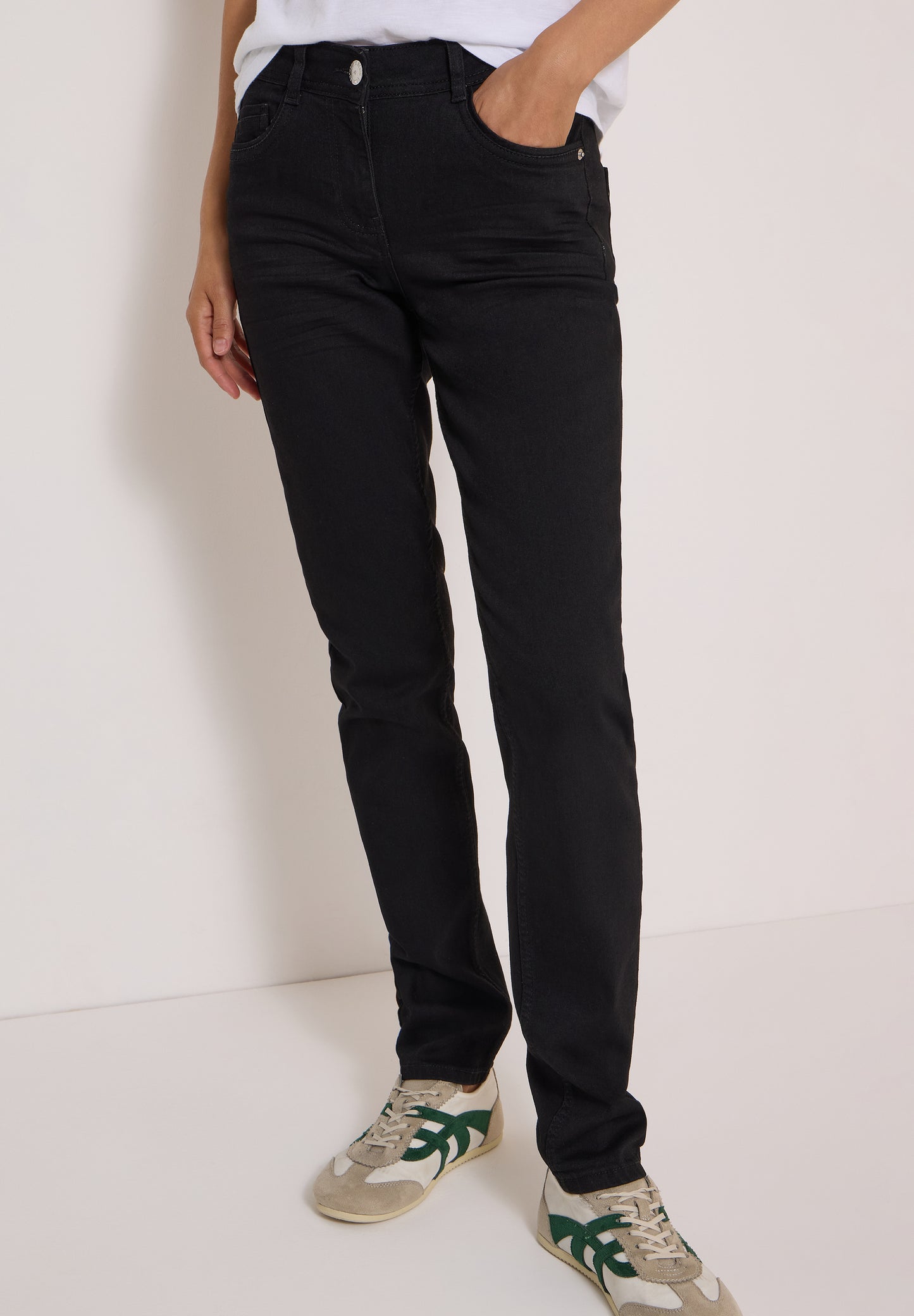 CECIL - Mid Waist Straight Leg Jeans im Casual Fit - Farbe: Black