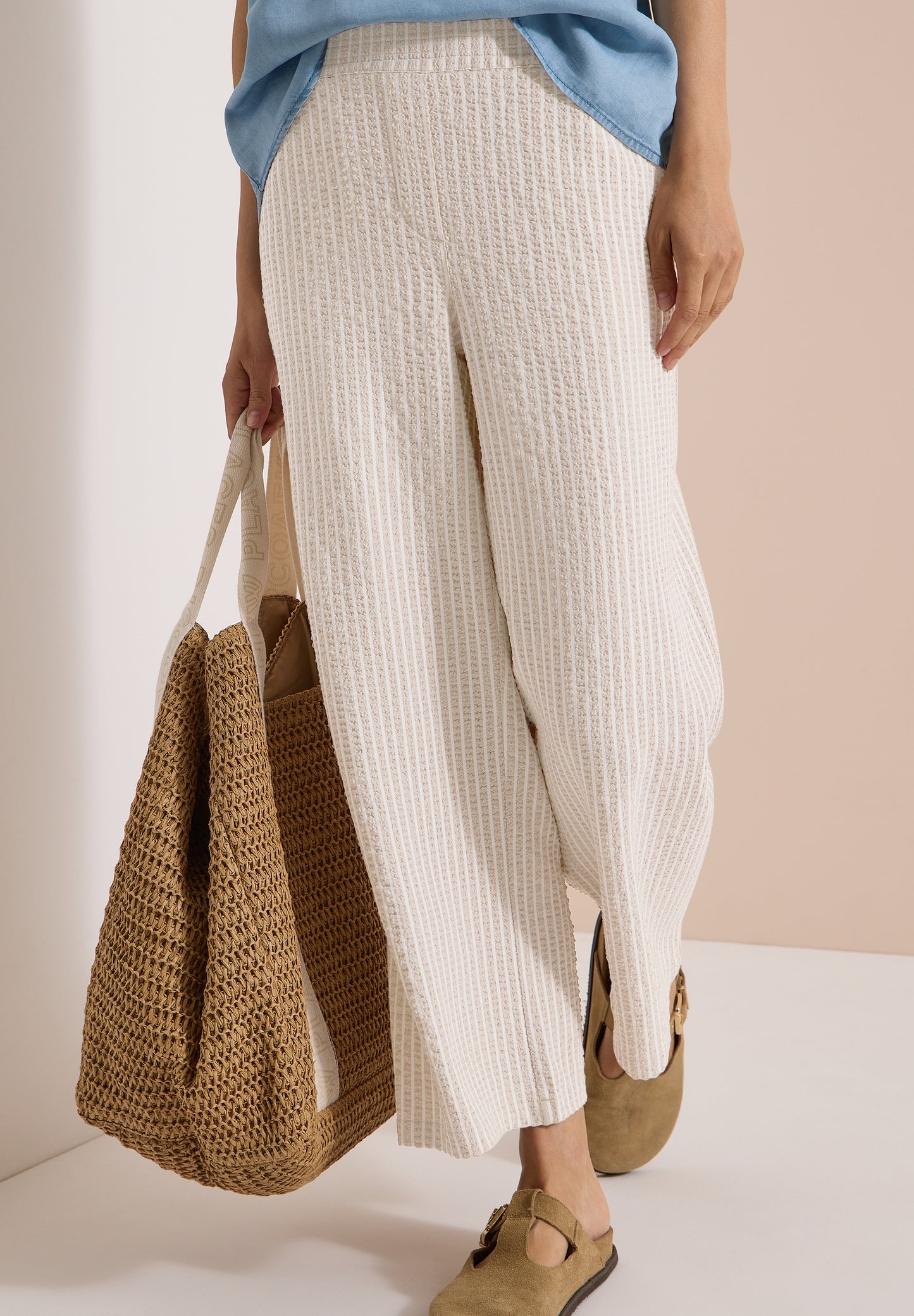 CECIL - Wide Leg Hose in Seersucker-Qualität - Farbe: grain beige