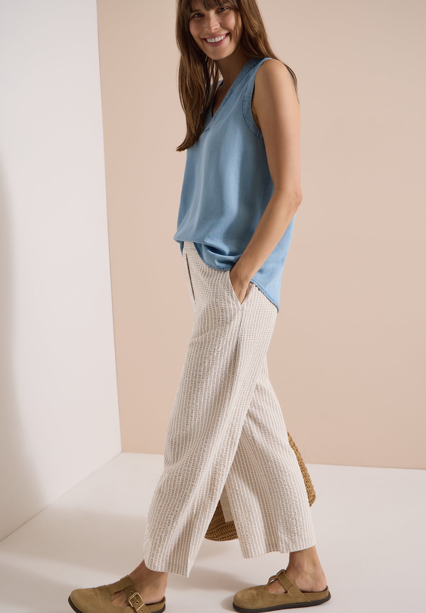 CECIL - Wide Leg Hose in Seersucker-Qualität - Farbe: grain beige