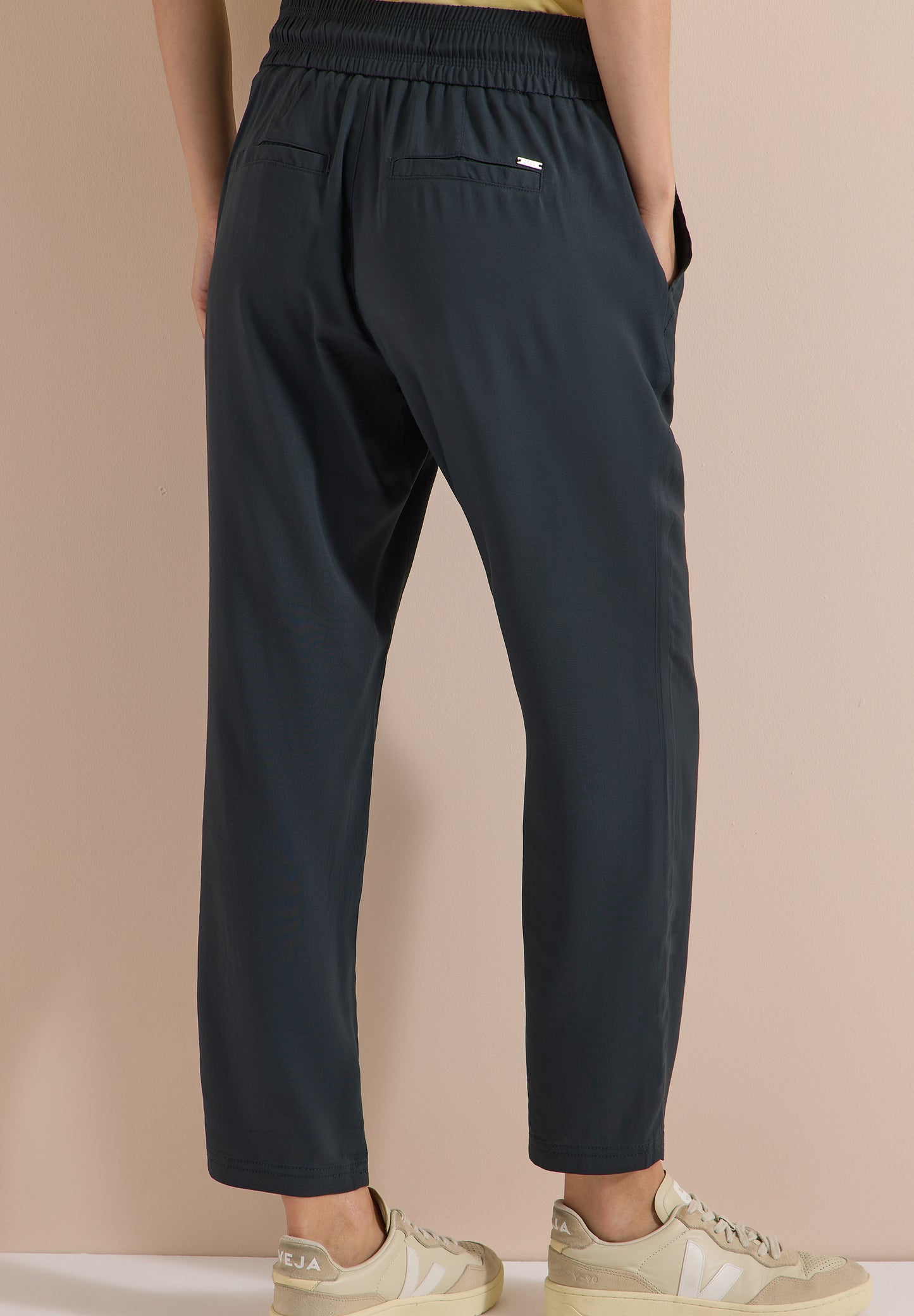 CECIL - Mid Waist Slim Leg Hose im Loose Fit - Farbe: palm breeze green