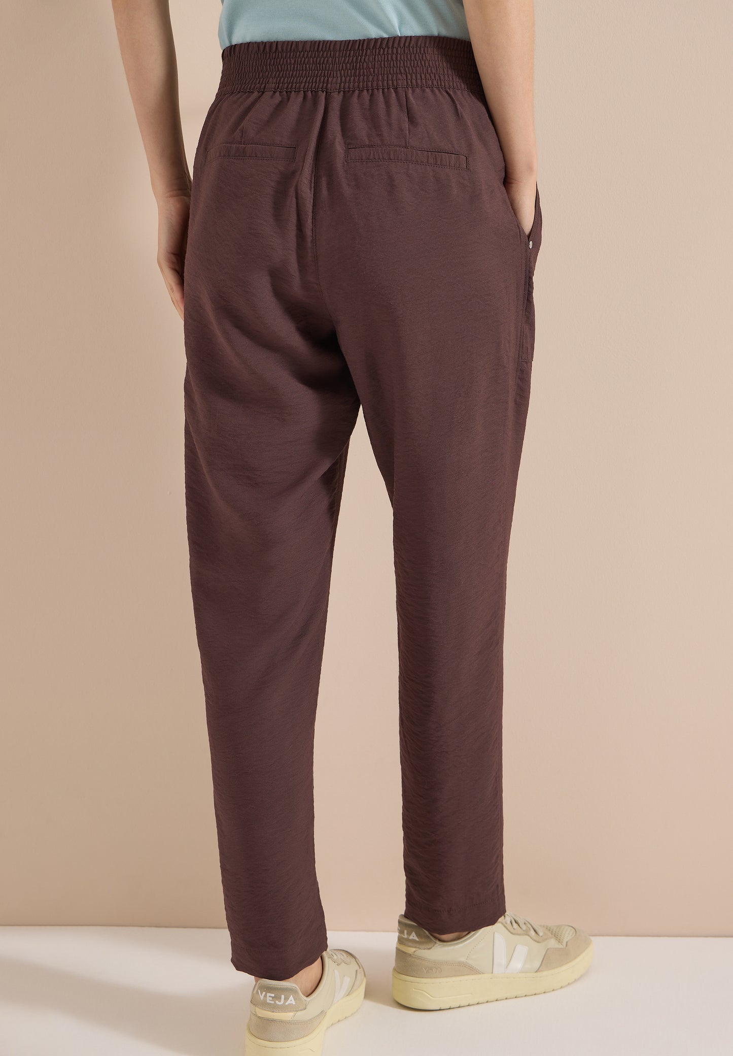 CECIL - Mid Waist Slim Leg Hose im Loose Fit - Farbe: brown cacao