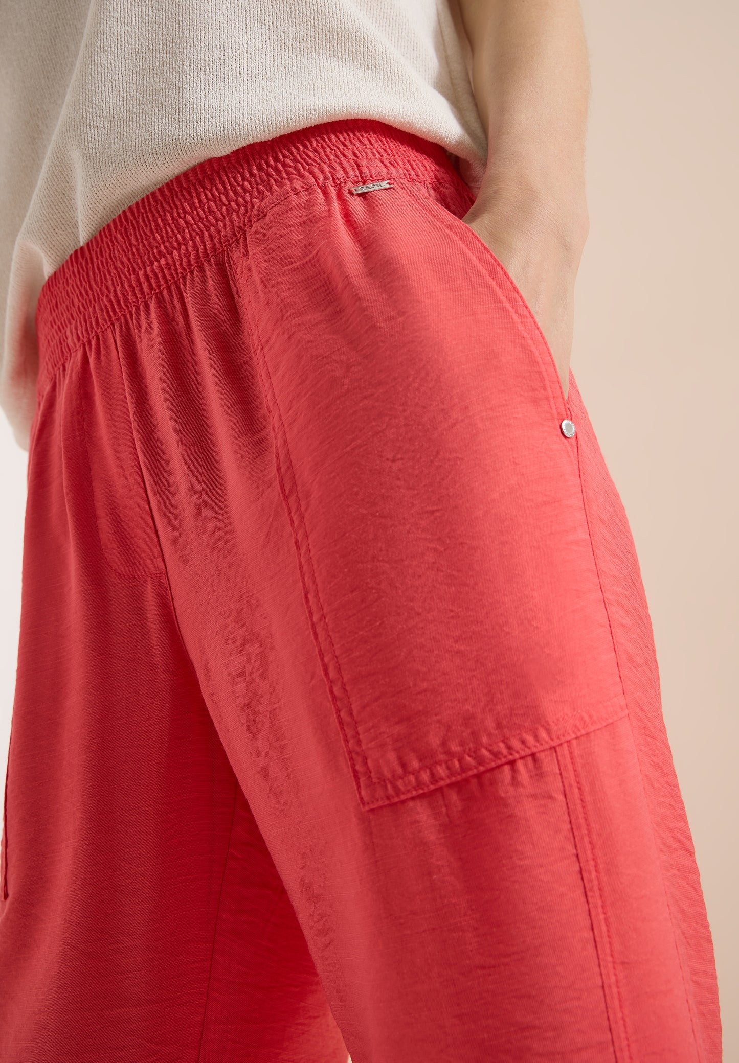 CECIL - Mid Waist Slim Leg Hose im Loose Fit - Farbe: coral