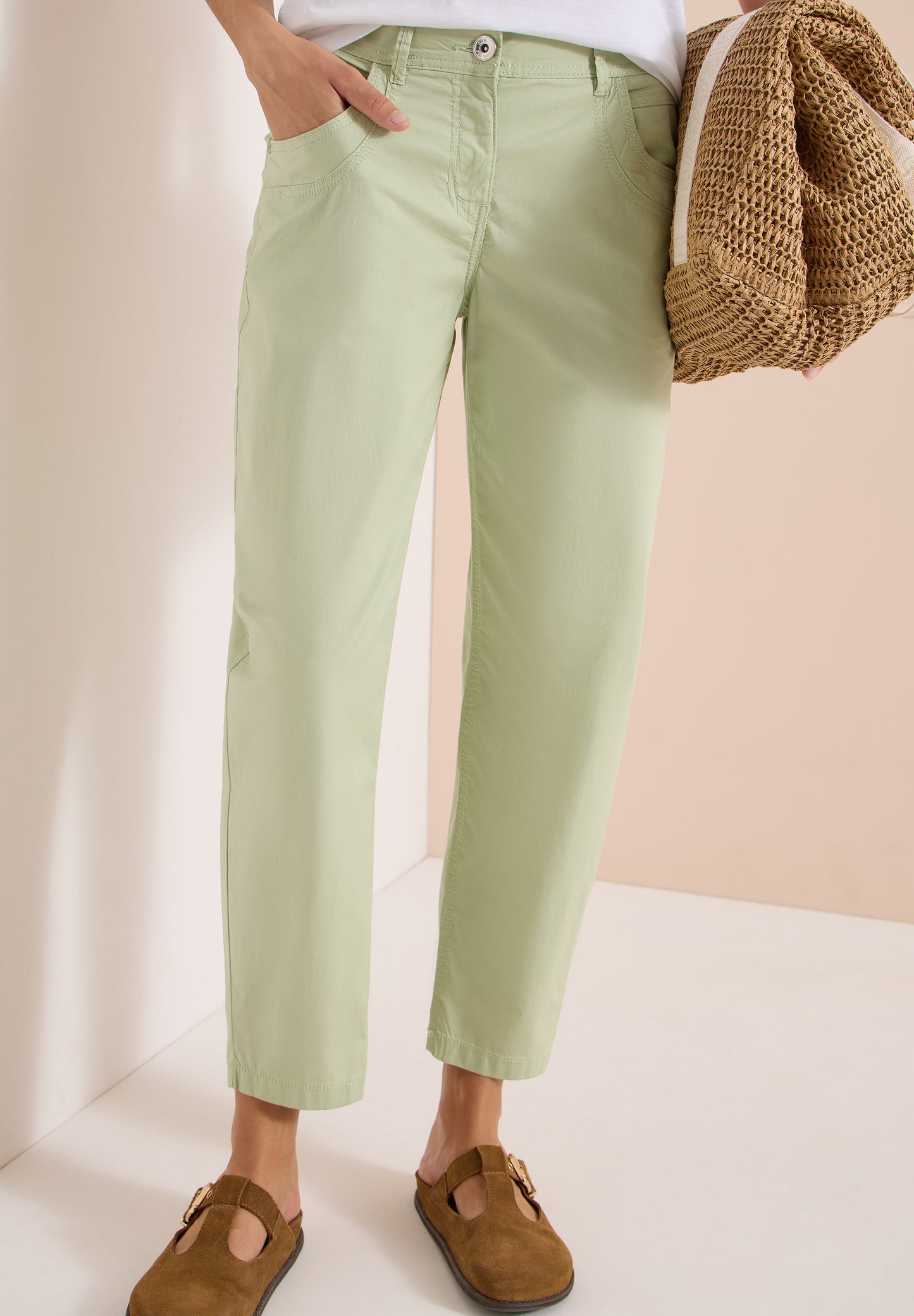 CECIL - Barrel Leg Hose in Papertouch Qualität - Farbe: raw matcha lime