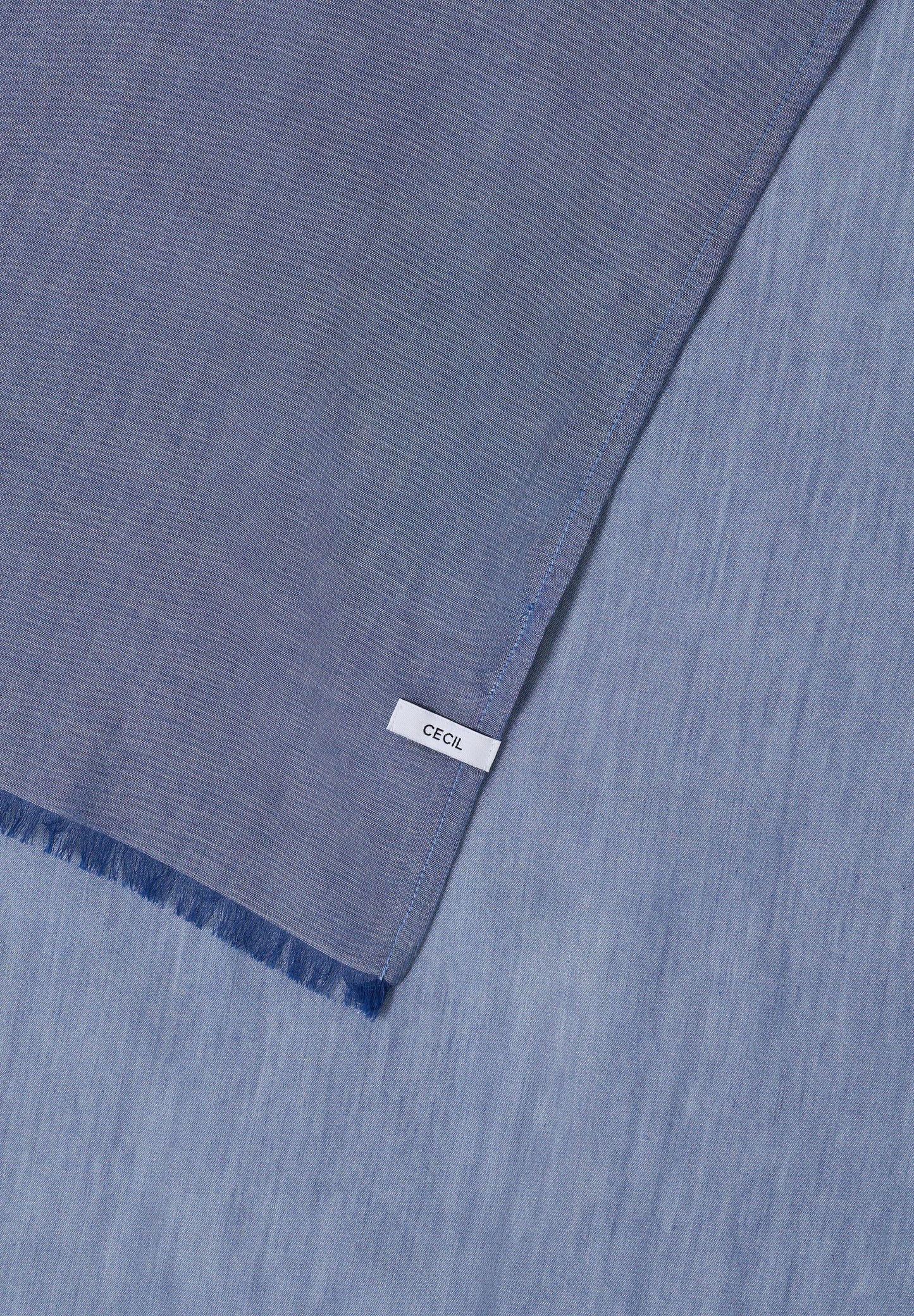 CECIL - Schal in Unifarbe mit feinen Fransen - Farbe: coal blue
