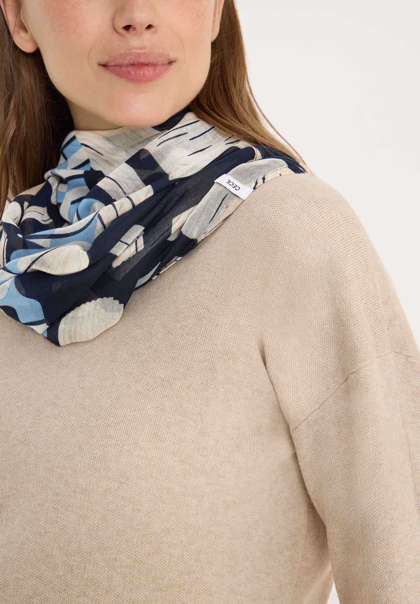 CECIL - Gemusterter Loop-Schal - Farbe: universal blue