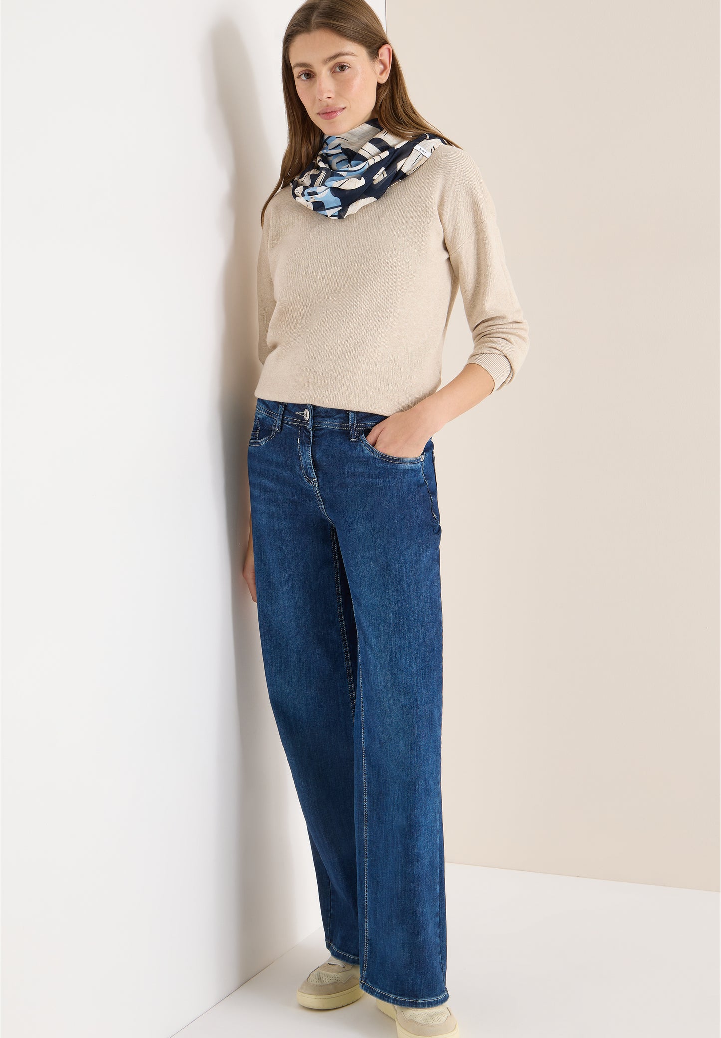 CECIL - Gemusterter Loop-Schal - Farbe: universal blue