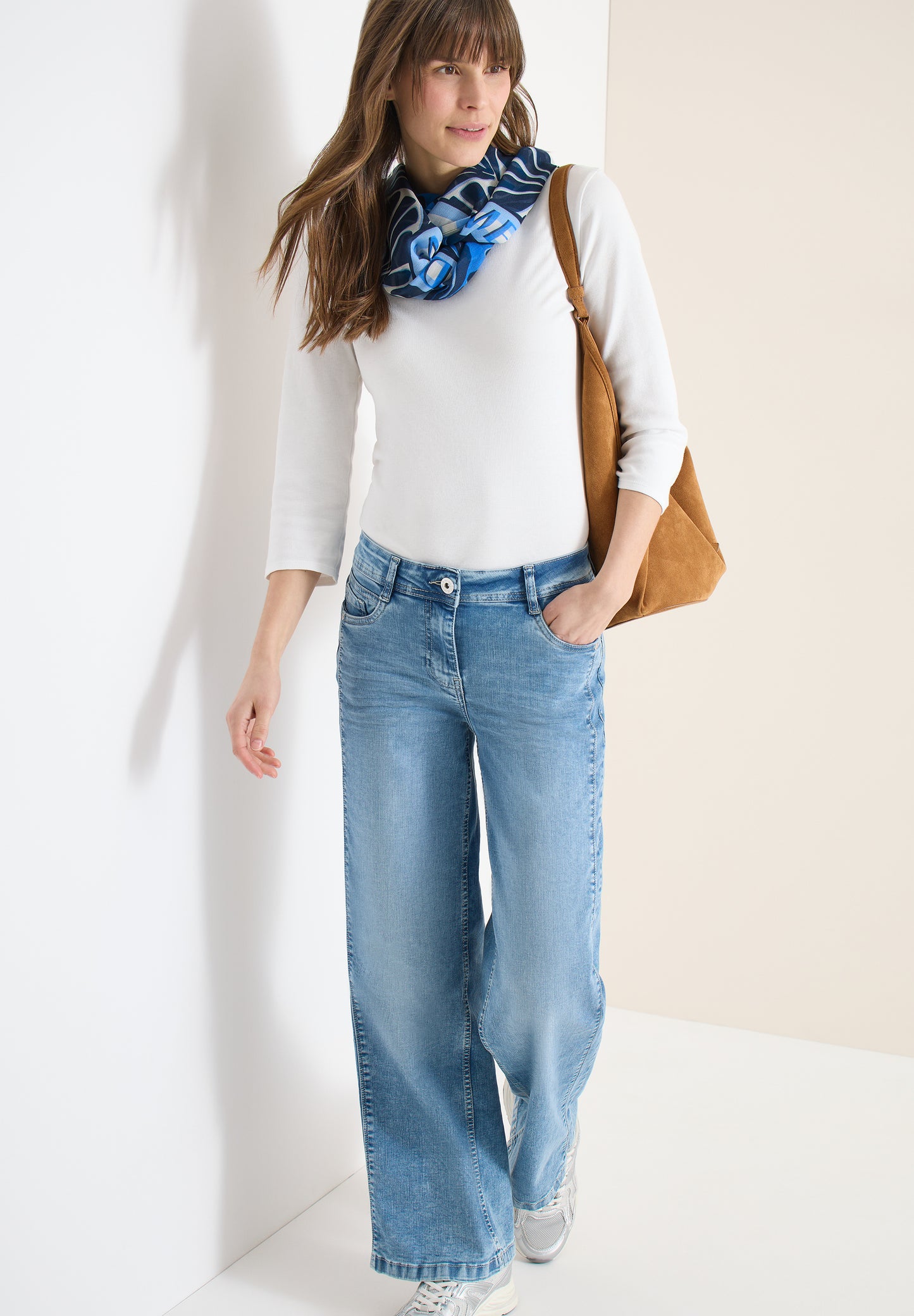 CECIL - Loop Schal mit grafischem Muster - Farbe: universal blue