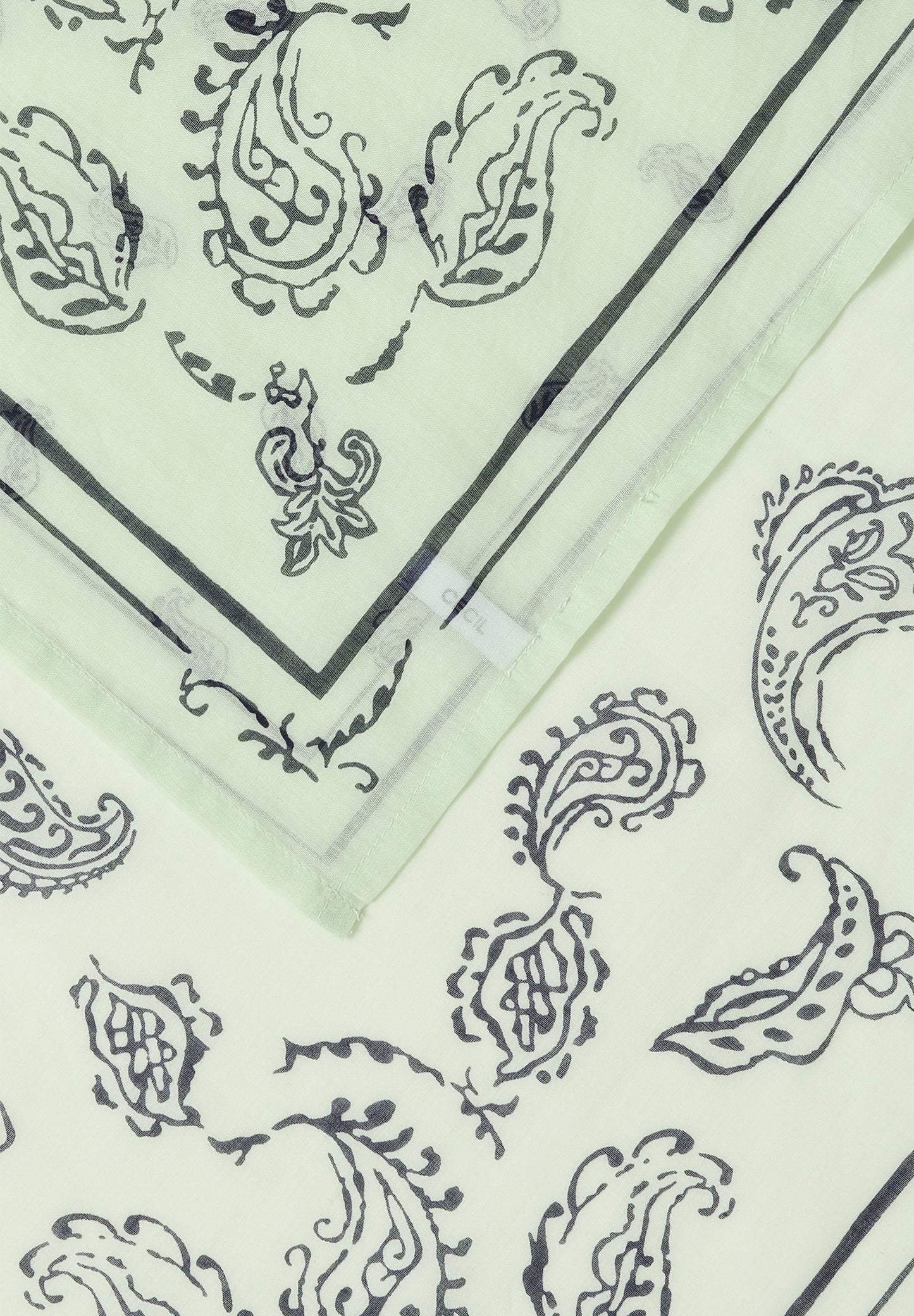 CECIL - Bandana aus Baumwolle mit Print - Farbe: raw matcha lime