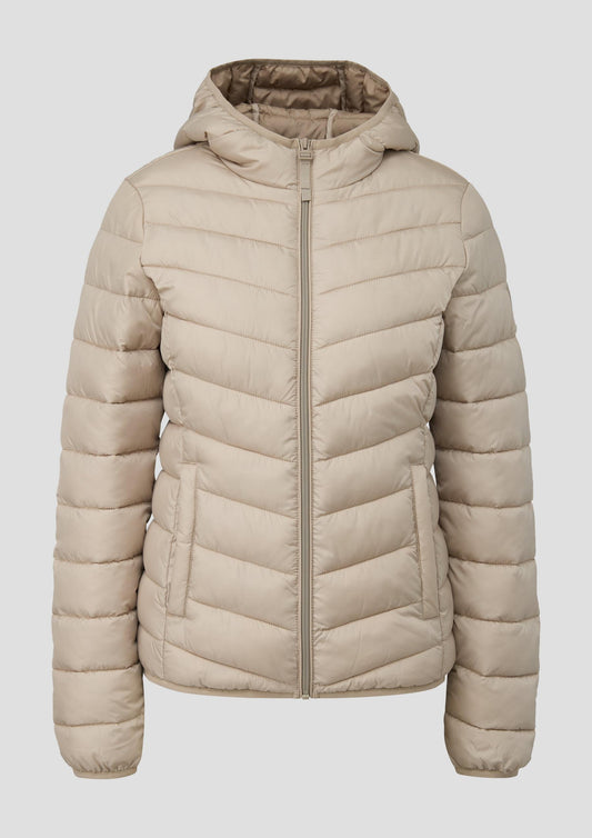 QS - Leichte Steppjacke mit Kapuze - Farbe: Beige