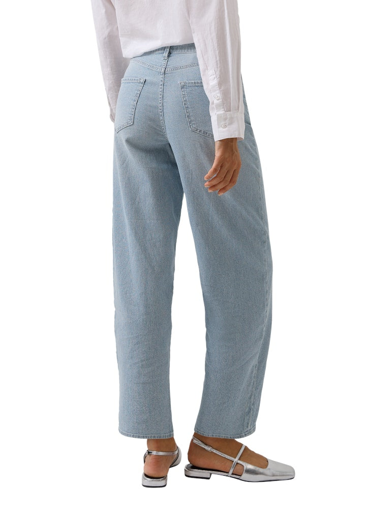 s.Oliver - Ankle Jeans / Regular Fit / High Rise / Barrel Leg / Leicht elastisch - Farbe: Blau