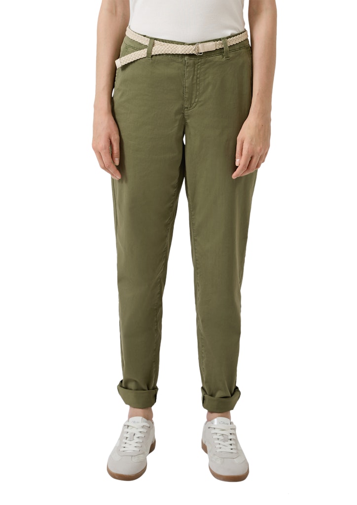 s.Oliver - Gewaschene Chino mit Gürtel - Farbe: Olivgruen
