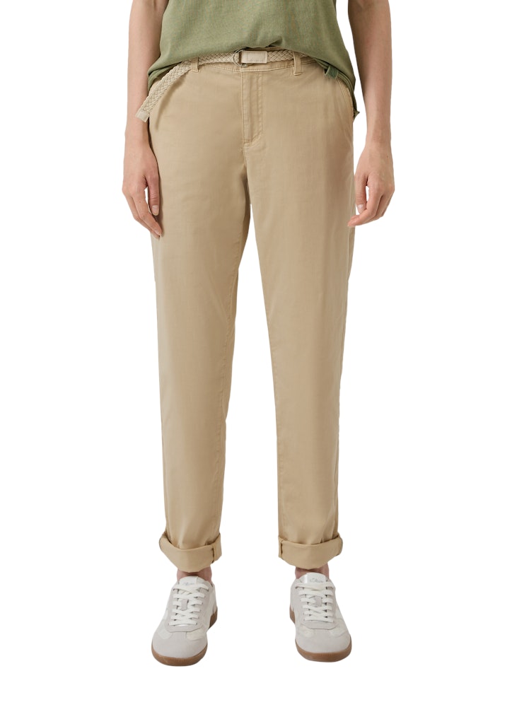 s.Oliver - Gewaschene Chino mit Gürtel - Farbe: Beige
