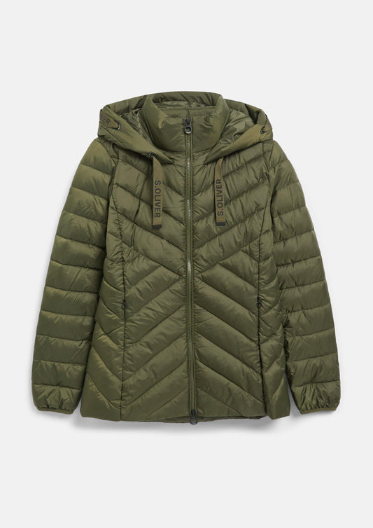 s.Oliver - Leichte Steppjacke mit Kapuze / Slim Fit - Farbe: Olive olive