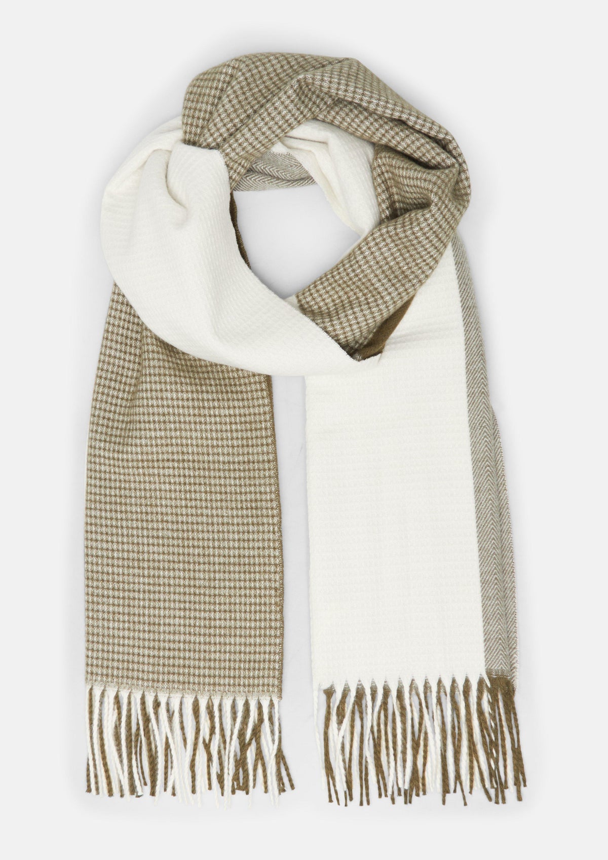 s.Oliver - Bicolor-Schal mit Fransen und Artwork - Farbe: Olive/Creme olive, creme, mehrfarbig