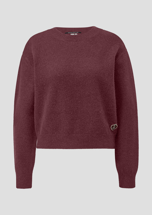 QS - Softer Rundhalspullover mit Logo-Patch - Farbe: Rot rot