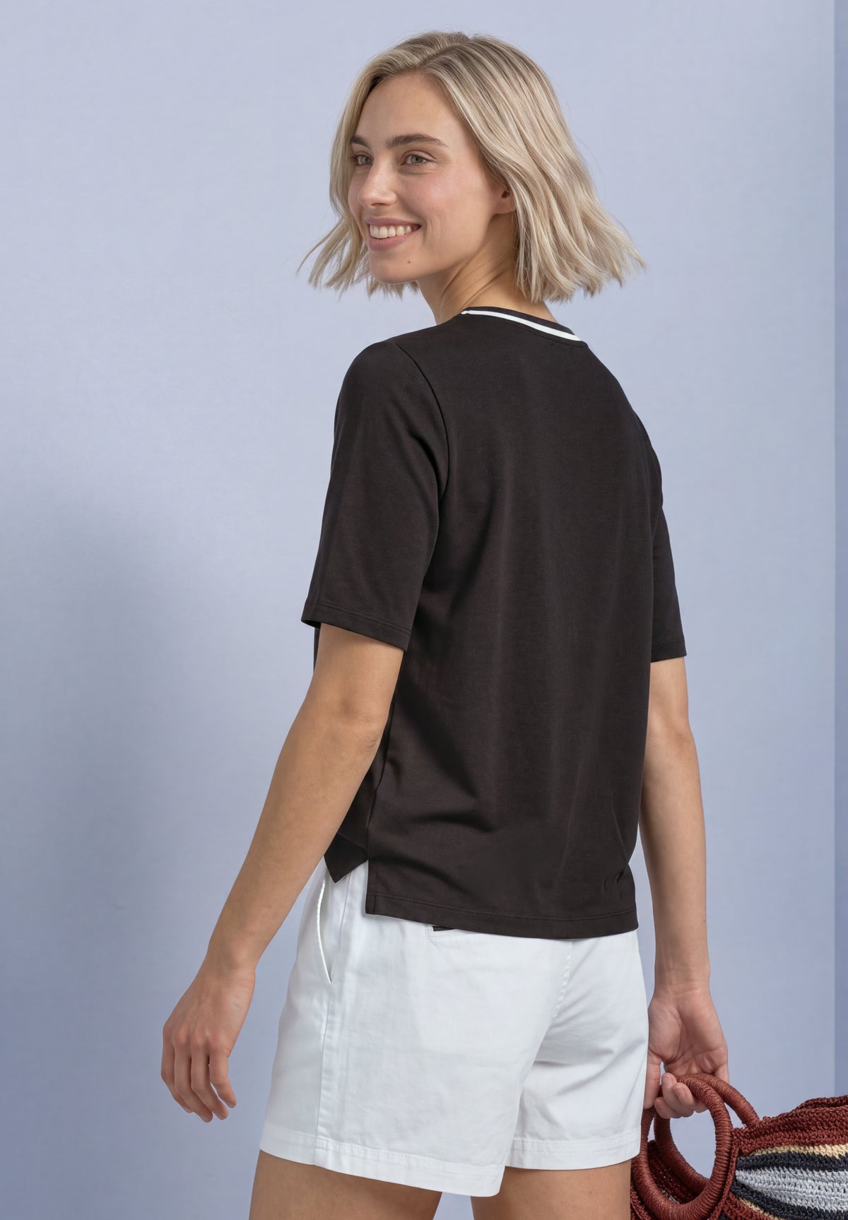 Street One Damen T-Shirt mit Rundhals und Kontrastdetail - Dunkelbraun black coffee