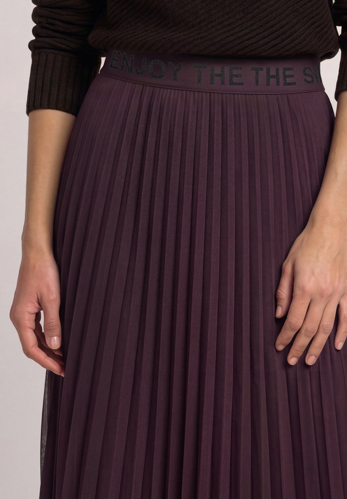 Street One Damen Mesh-Midirock mit Plissée - Pflaume berry plum