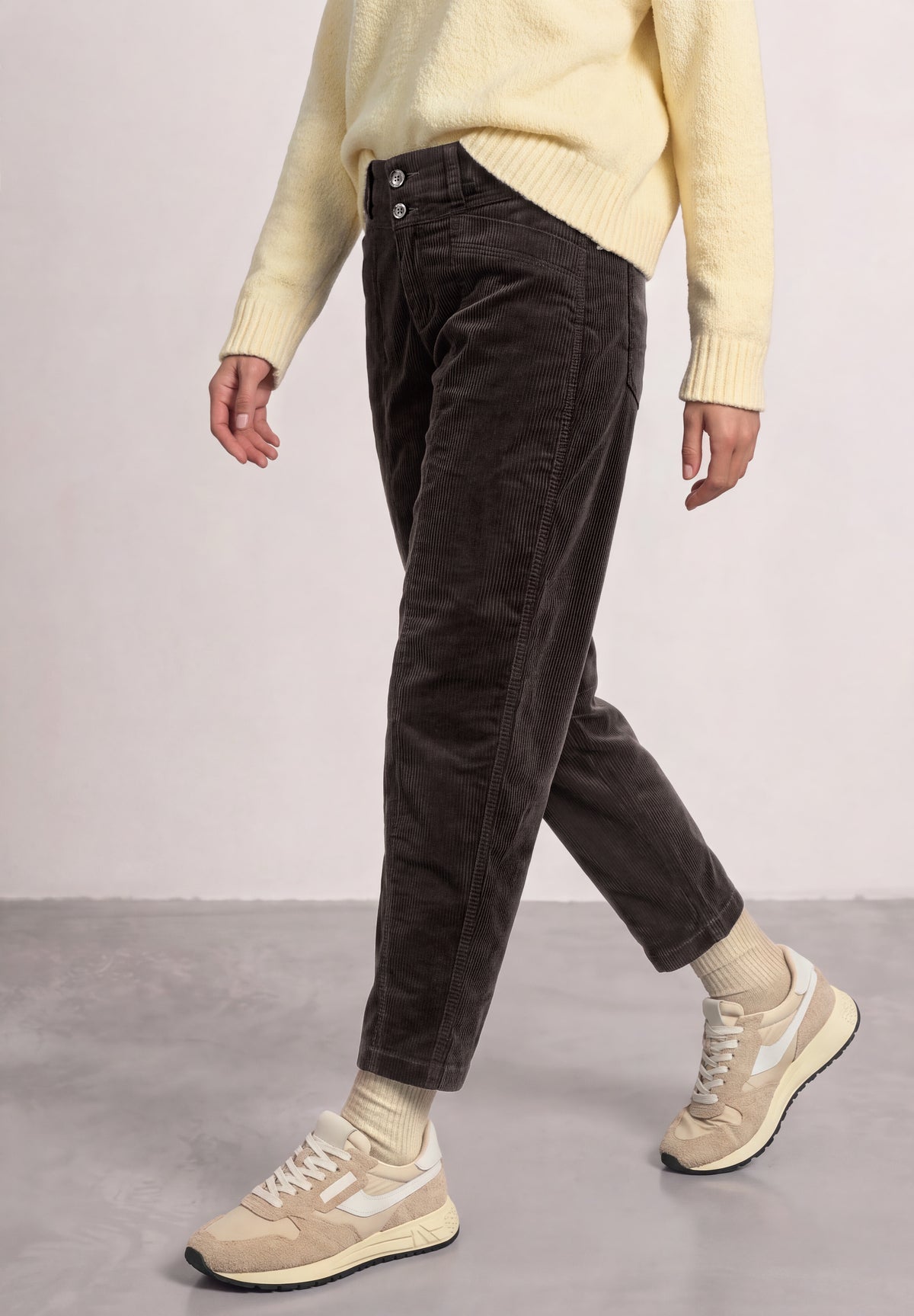 Street One Damen Barrel Leg Cordhose - Dunkelbraun black coffee