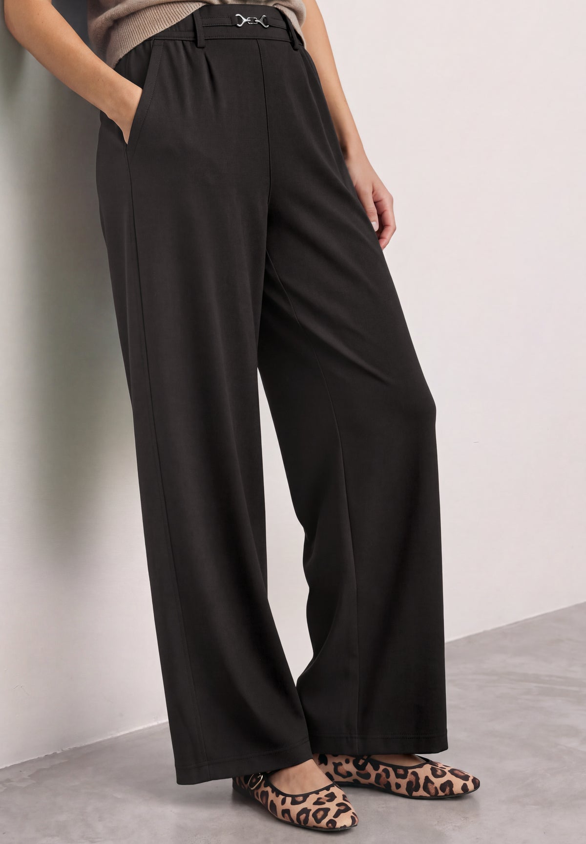 Street One Damen High Waist Straight Leg Hose - Dunkelbraun black coffee
