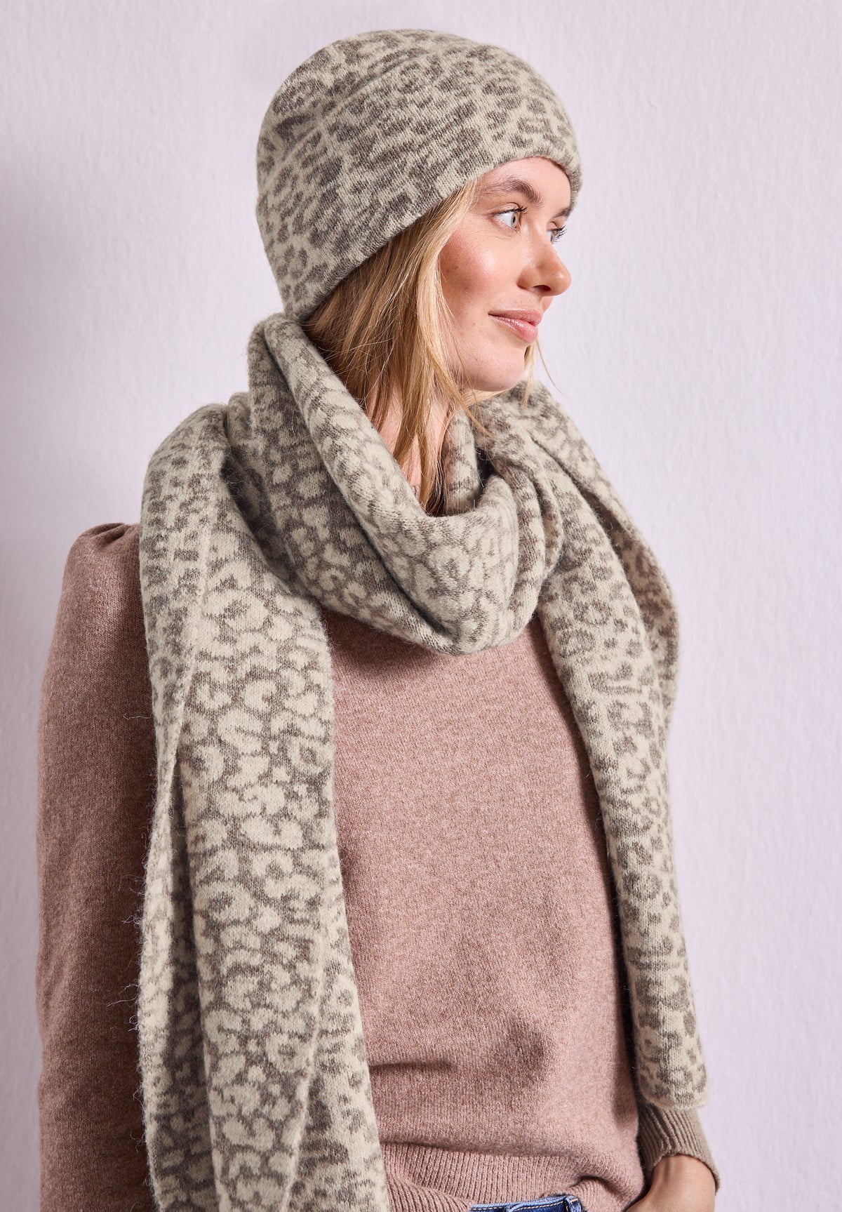 Street One Damen Jacquard-Beanie mit Leo-Muster - Beige meliert barley beige mel.