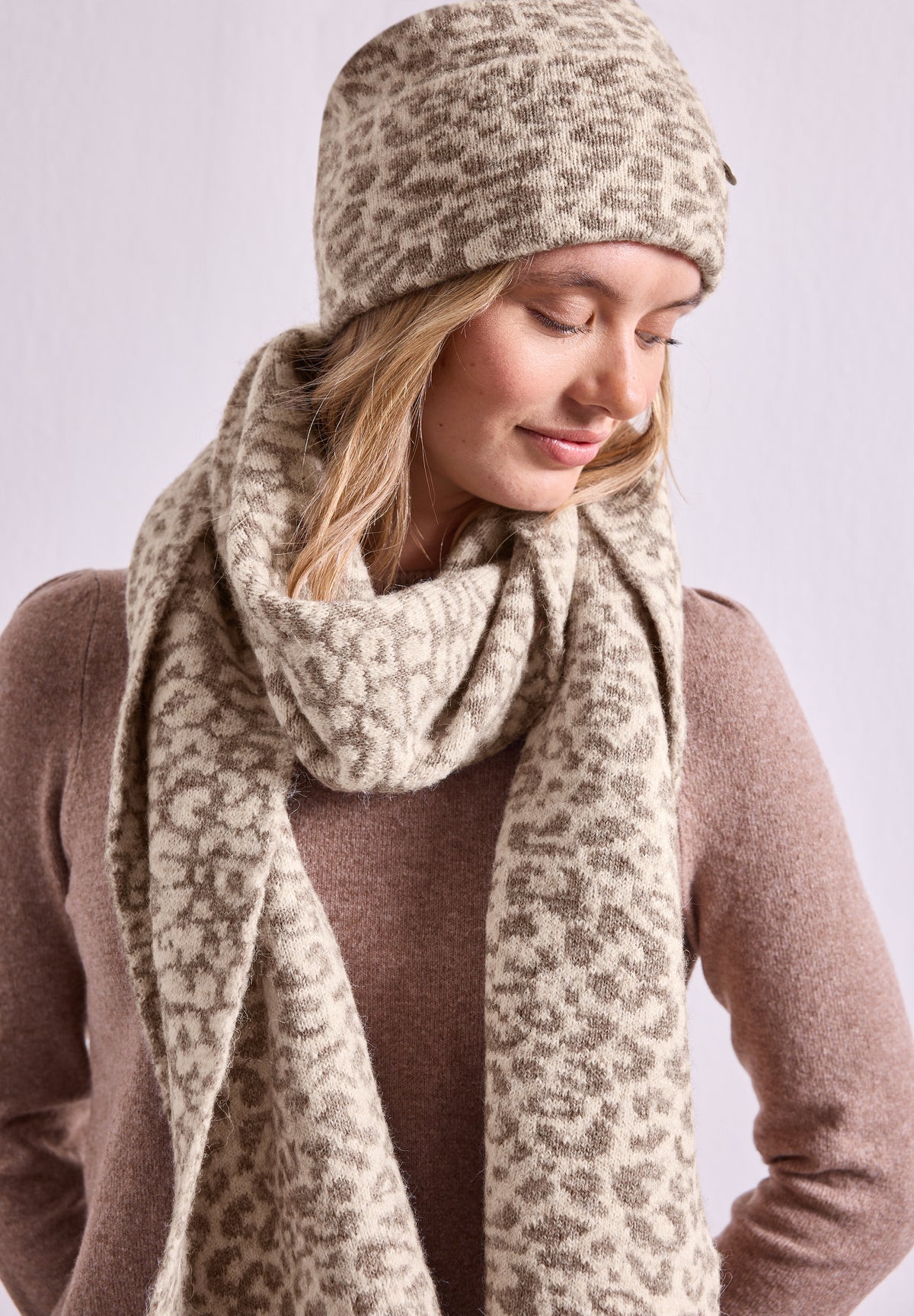 Street One Damen Jacquard-Schal mit Leo-Muster - Beige meliert barley beige mel.