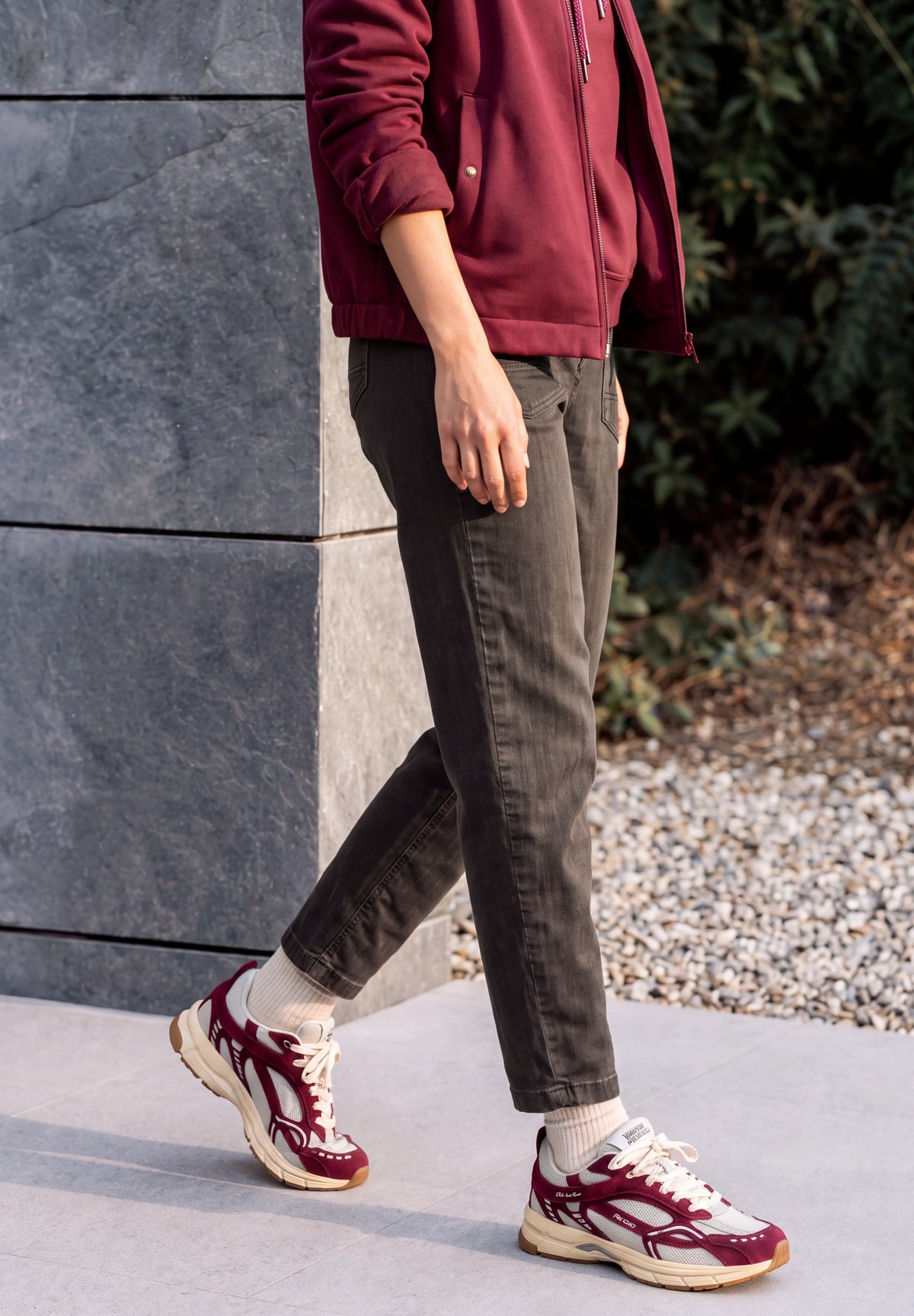 CECIL Damen Barrel Leg Jeans im Garment-Dye-Look - Trüffelbraun truffle brown