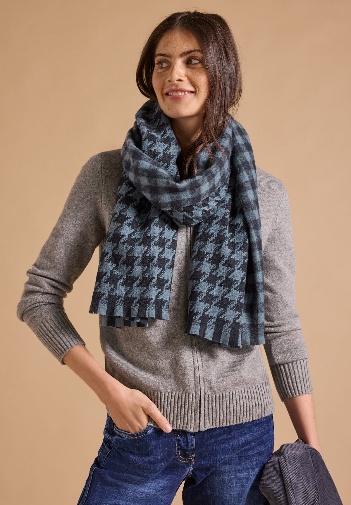 CECIL Damen Strickschal mit Fransen und Muster - Dunkelblau dark navy blue