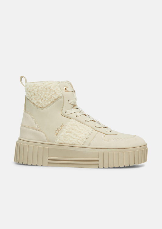 Sneakers im Materialmix mit Plateausohle beige